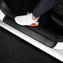 Carregar imagem no visualizador da galeria, Soleira Adesiva de Fibra de Carbono para carros